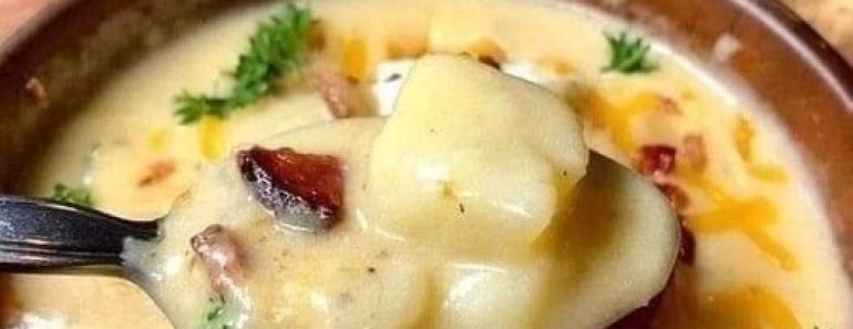 Creamy Potato Soup with Bacon