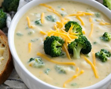 Crock Pot Potato Broccoli Cheddar Soup Recipe